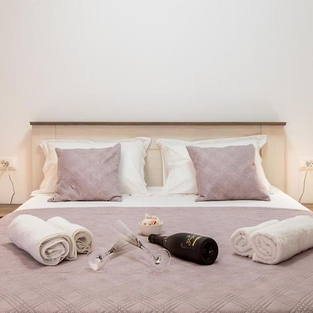 Apartment Navika Omiš Kültér fotó